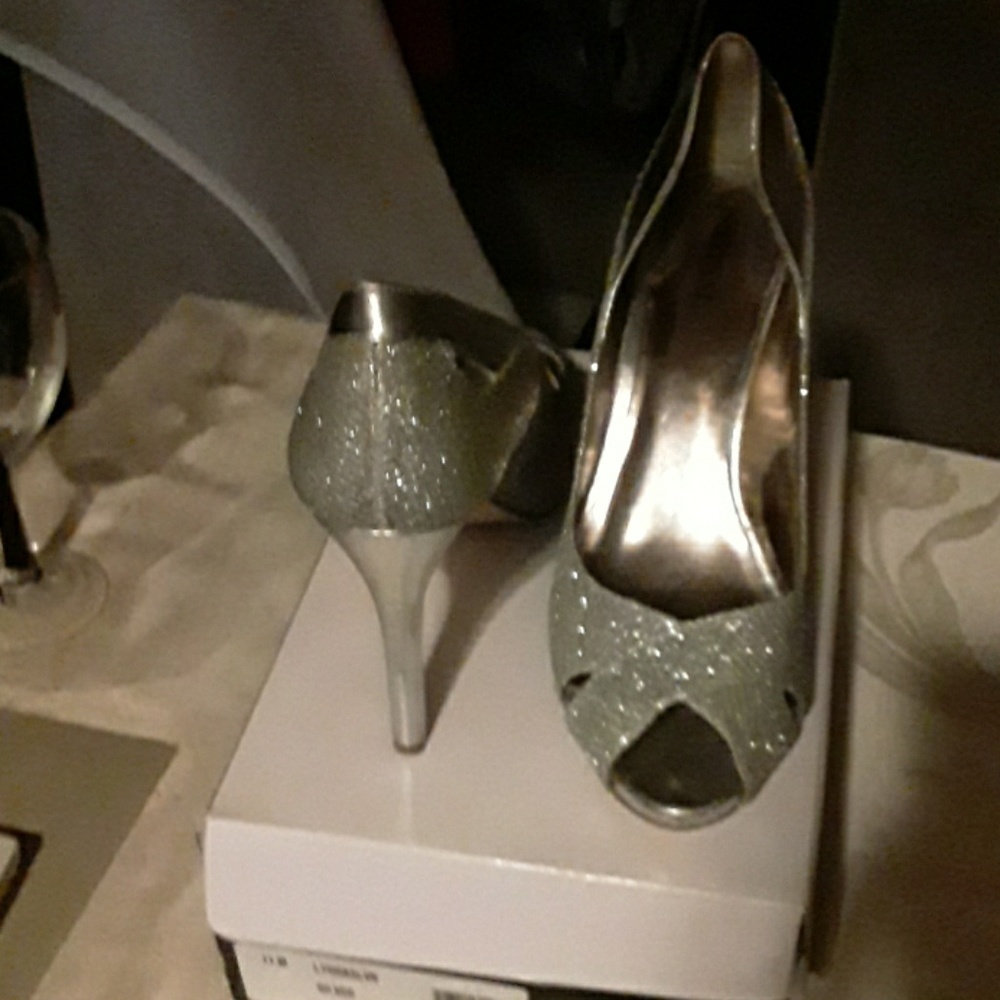 SHOE